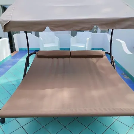 Hotel Hotel Calypso Remix